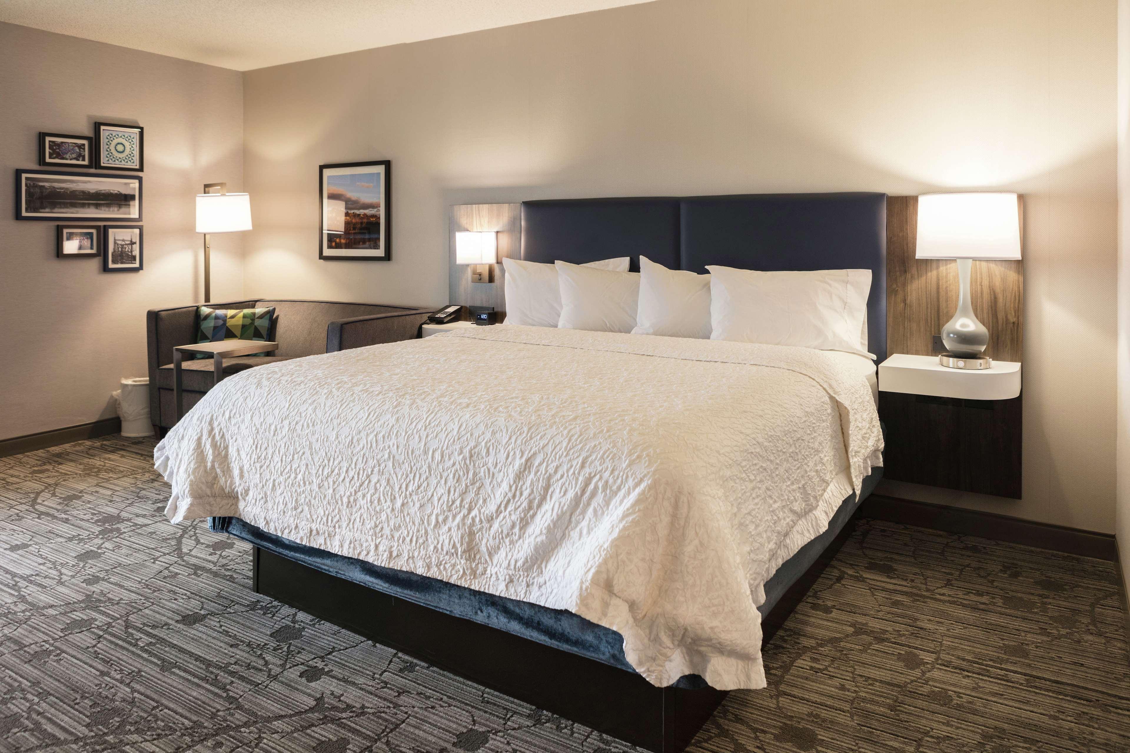 Hampton Inn Easton Exterior photo